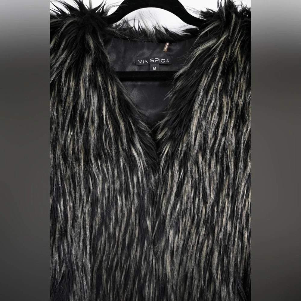 VIA SPIGA Faux Fur Vest - Picture 4 of 4